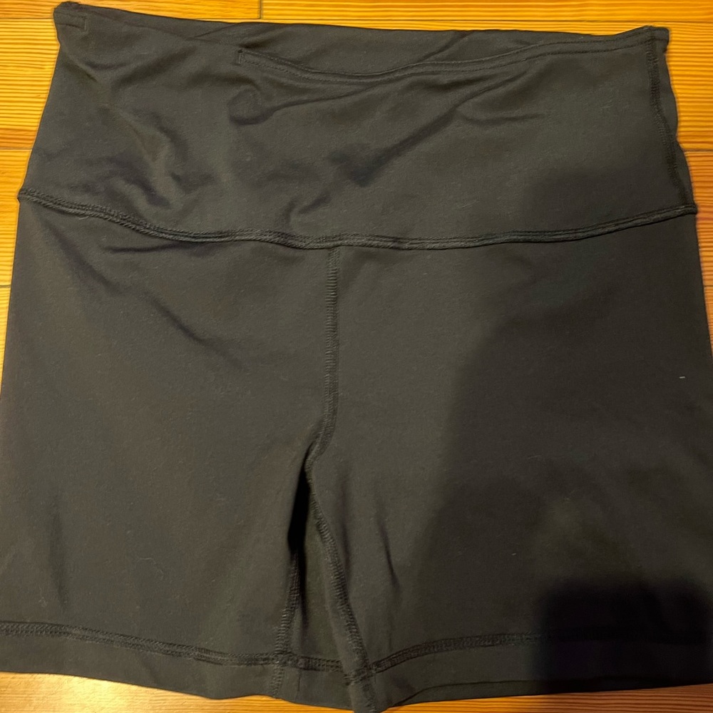 Black bike shorts.